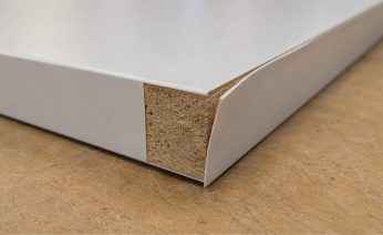 جدا شدن نوار PVC از لبه MDF و نمایان شدن مغزی ام‌دی‌اف - وارناسا